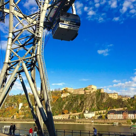 דירה Haus Am Rhein Mit Self Check-in Und P *