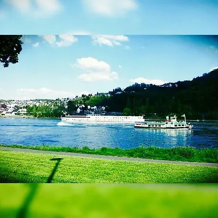 アパート Haus Am Rhein Mit Self Check-in Und P コブレンツ