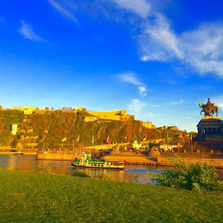 Haus Am Rhein Mit Self Check-in Und P Apartment Koblenz (Rhineland-Palatinate)