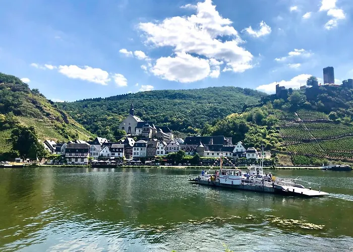 Haus Am Rhein Mit Self Check-in Und P Koblenz